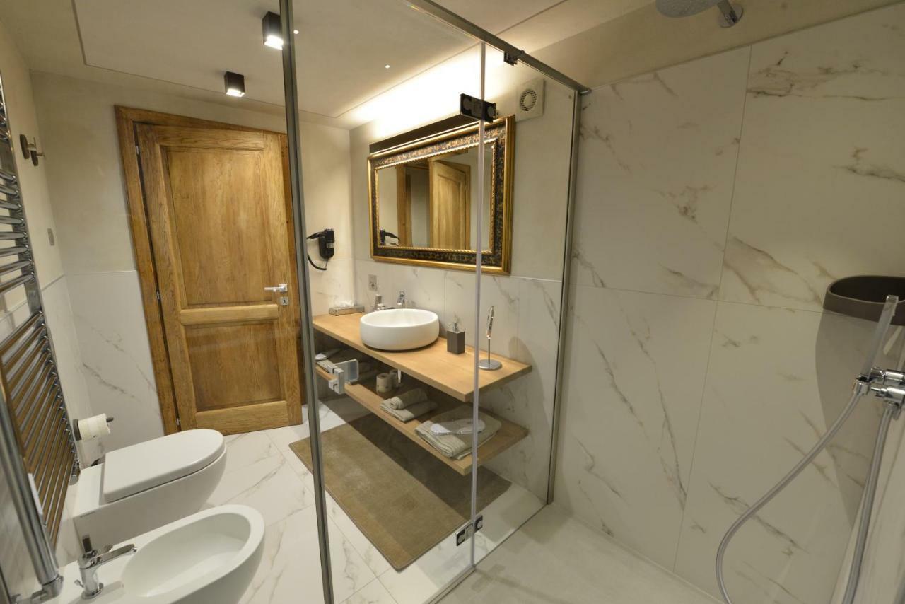 Le Reve Charmant Apartments - Via Sant'Orso,2 Aosta Eksteriør billede