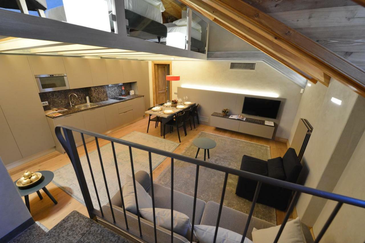 Le Reve Charmant Apartments - Via Sant'Orso,2 Aosta Eksteriør billede